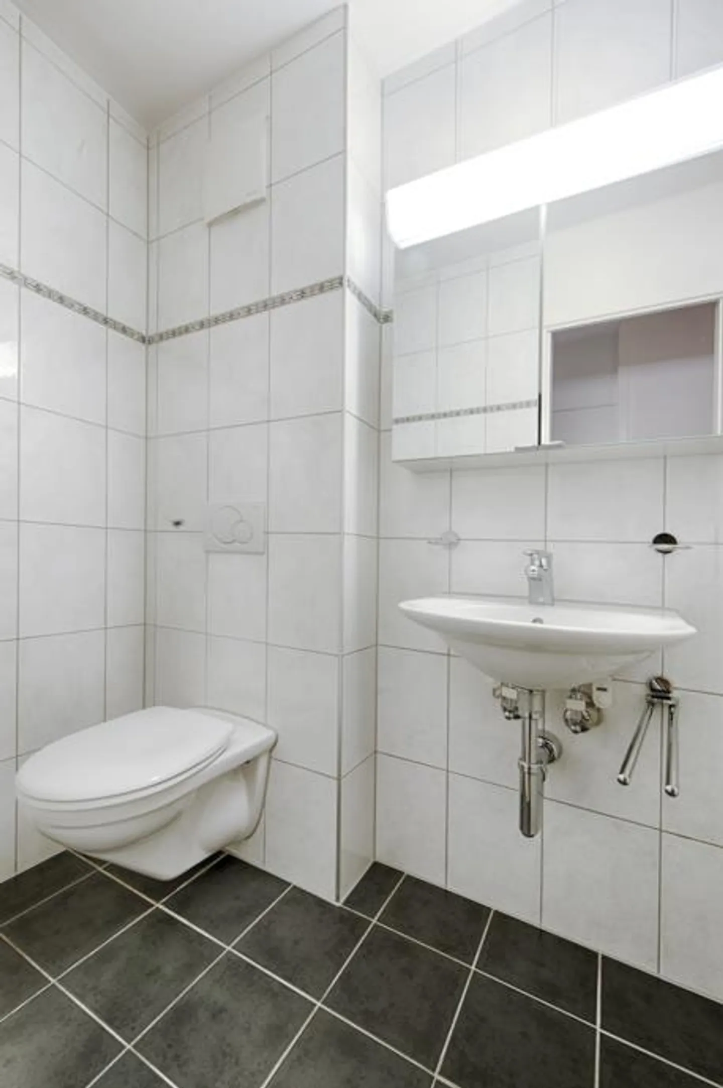 Zona residenziale tranquilla sopra i tetti della città - Foto 4 di 9