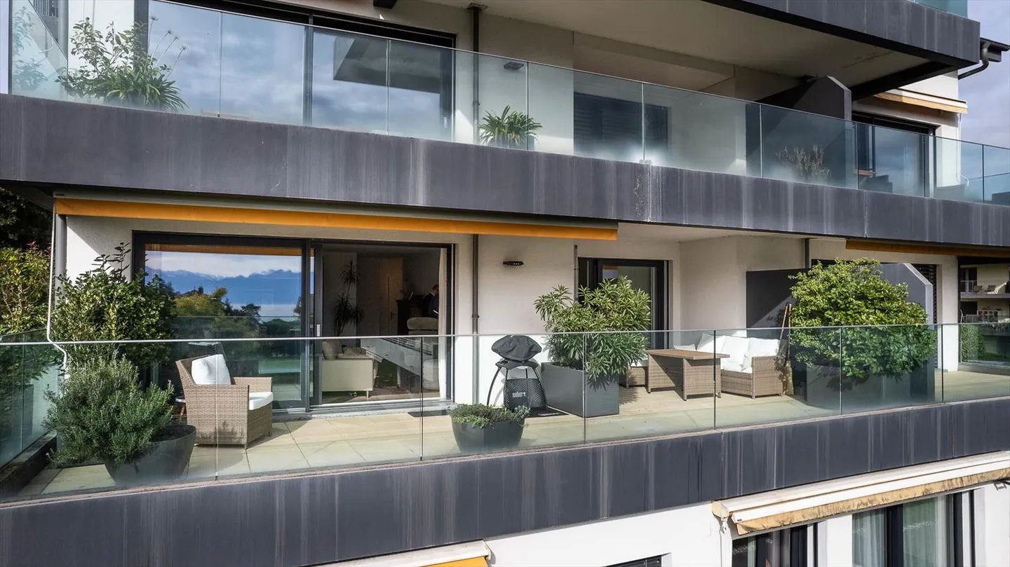 3.5 Room Apartment - Photo 1 of 12