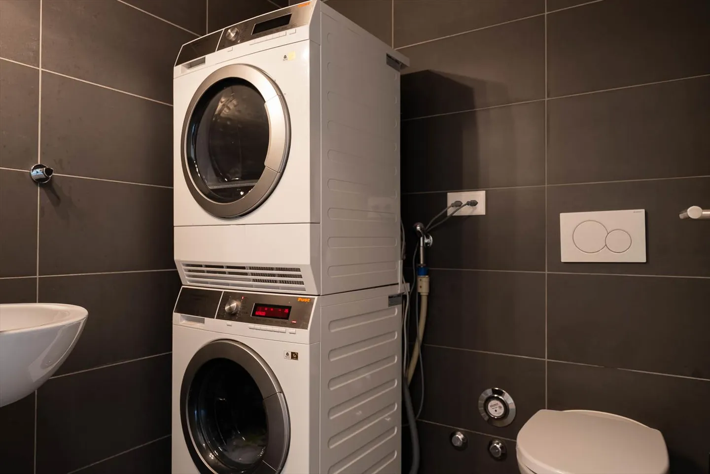 3.5 Room Apartment - Photo 11 of 12