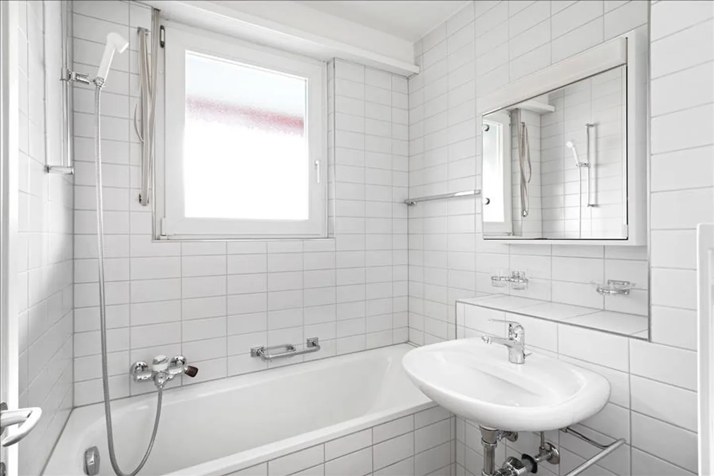 Geräumige Wohnung Nähe Novartis - Foto 4 von 8