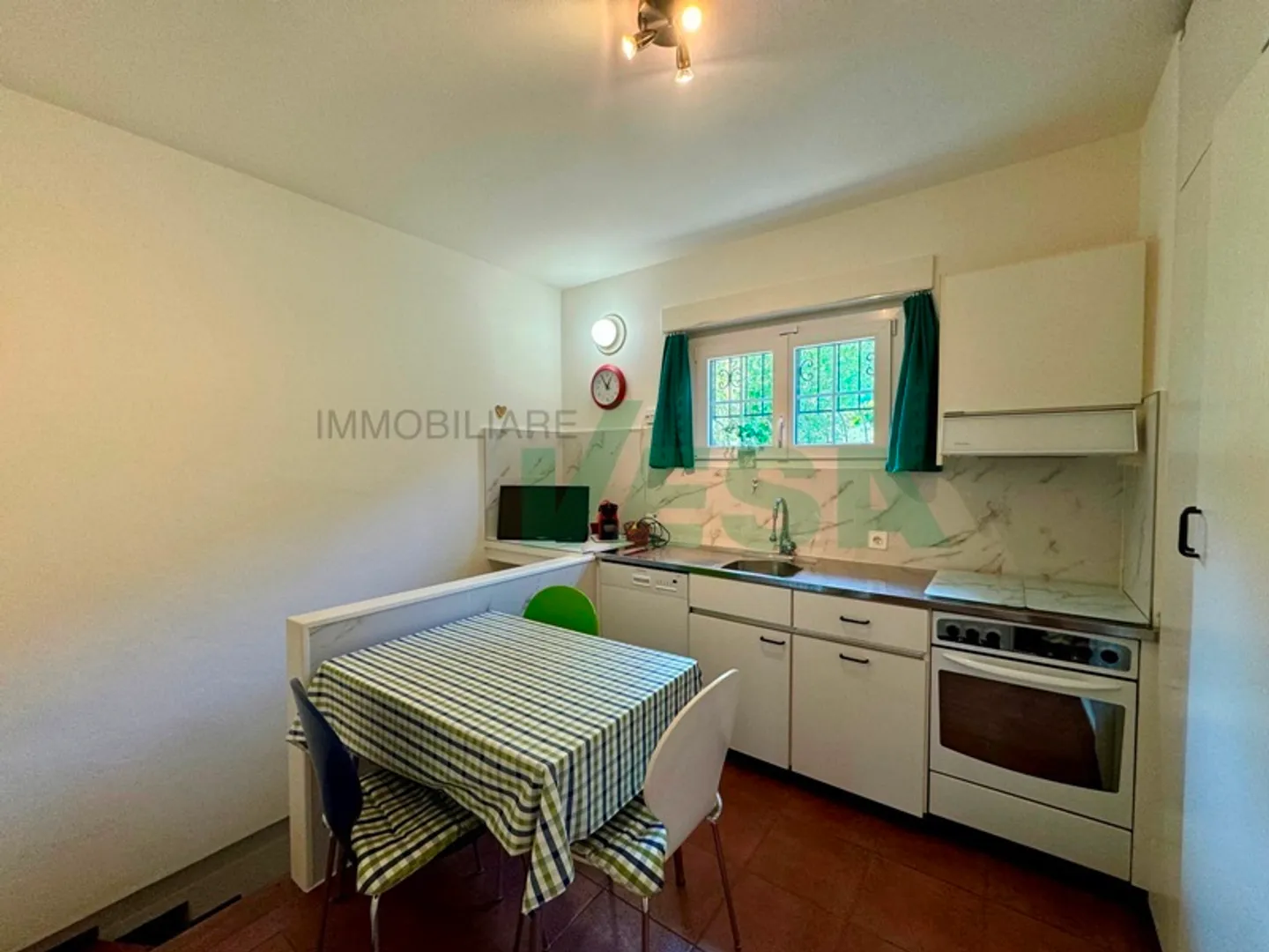 Accogliente casa unifamiliare tutta su un piano e con grande giardino - Foto 11 di 13