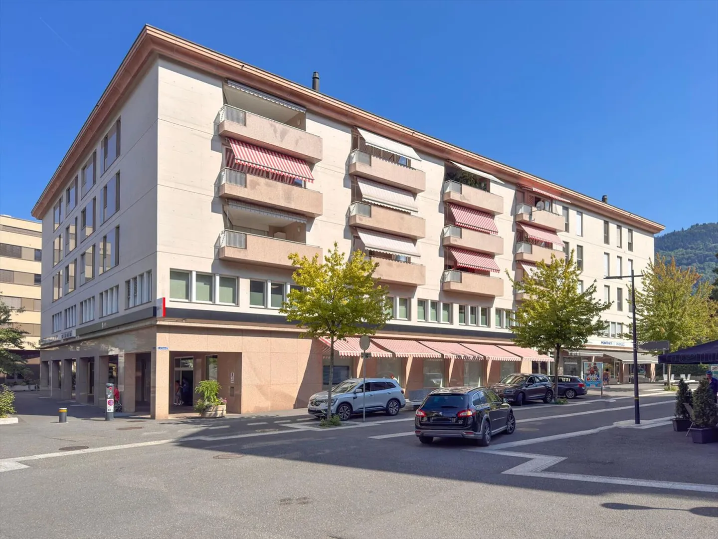 Ufficio di 3 stanze in centro città. - Foto 6 di 10