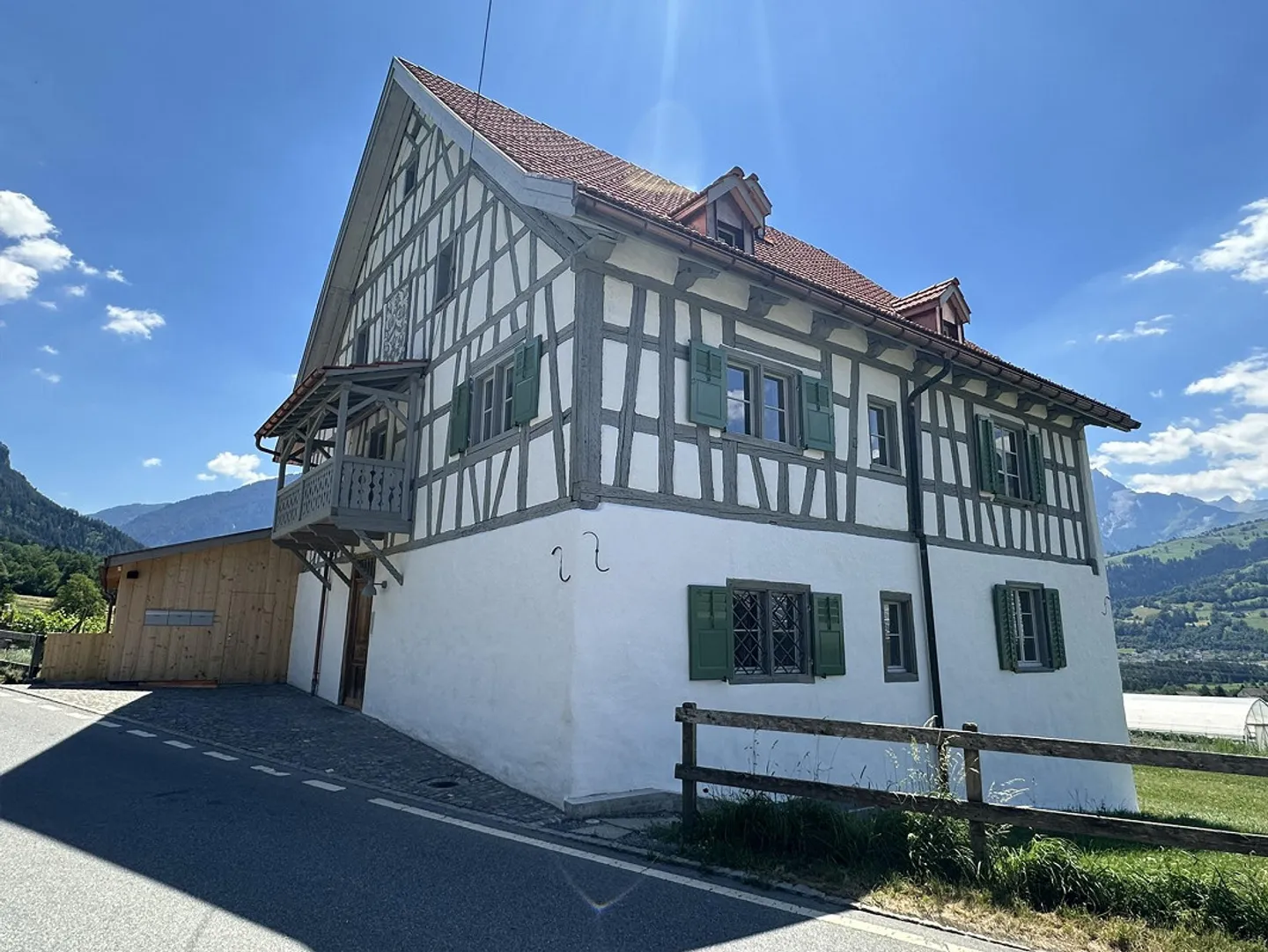 Appartamento 3 ½ locali a Domleschg in una casa bifamiliare vincolata - Foto 2 di 6