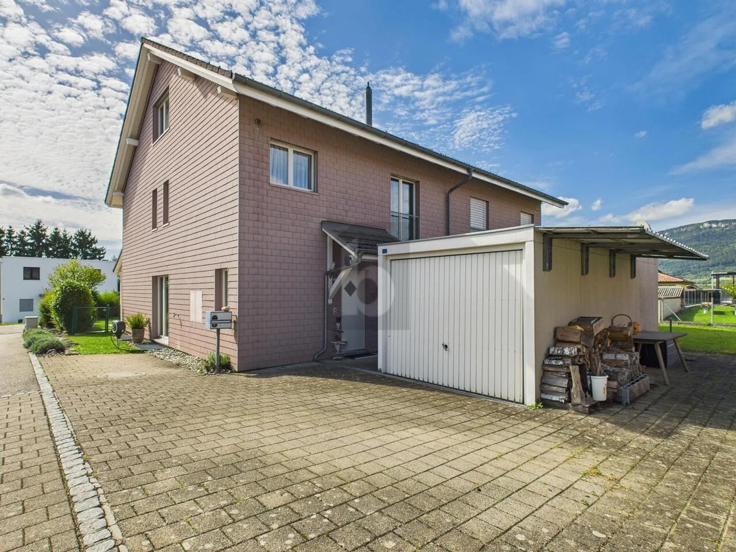 Maison jumelle à vendre - Photo 1 sur 6