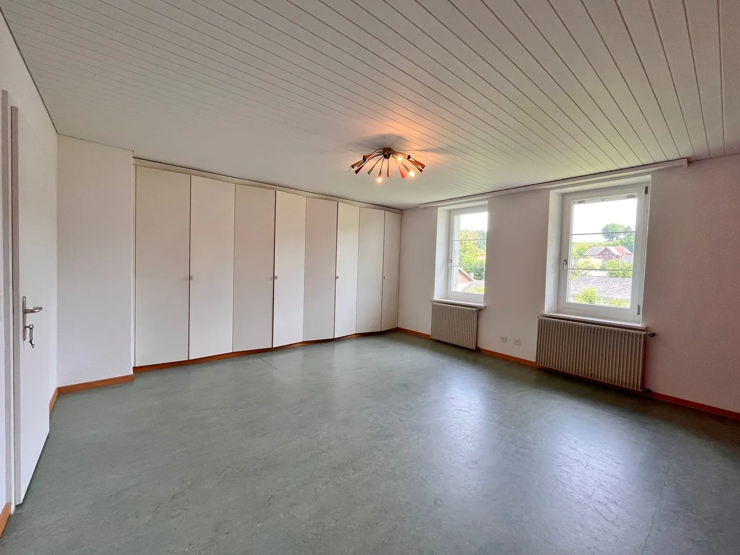 grosses Wohnhaus / eh. Restaurant mit Spycher - Foto 21 von 27