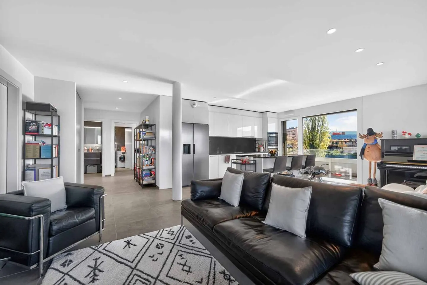 Prestigious residence in Pully with panoramic view of the lake and mountains - Photo 7 of 13