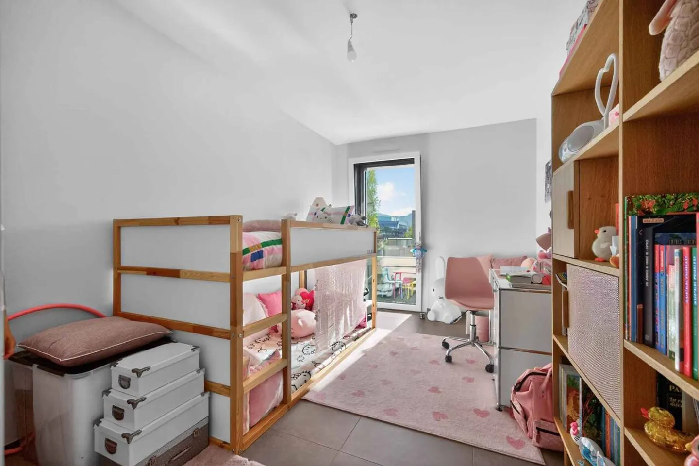 Prestigious residence in Pully with panoramic view of the lake and mountains - Photo 9 of 13