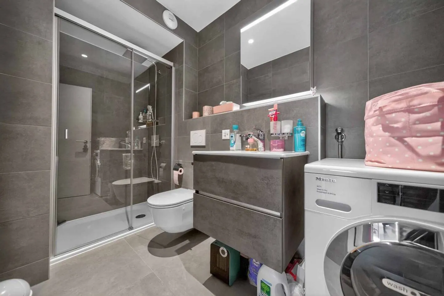 Prestigious residence in Pully with panoramic view of the lake and mountains - Photo 12 of 13