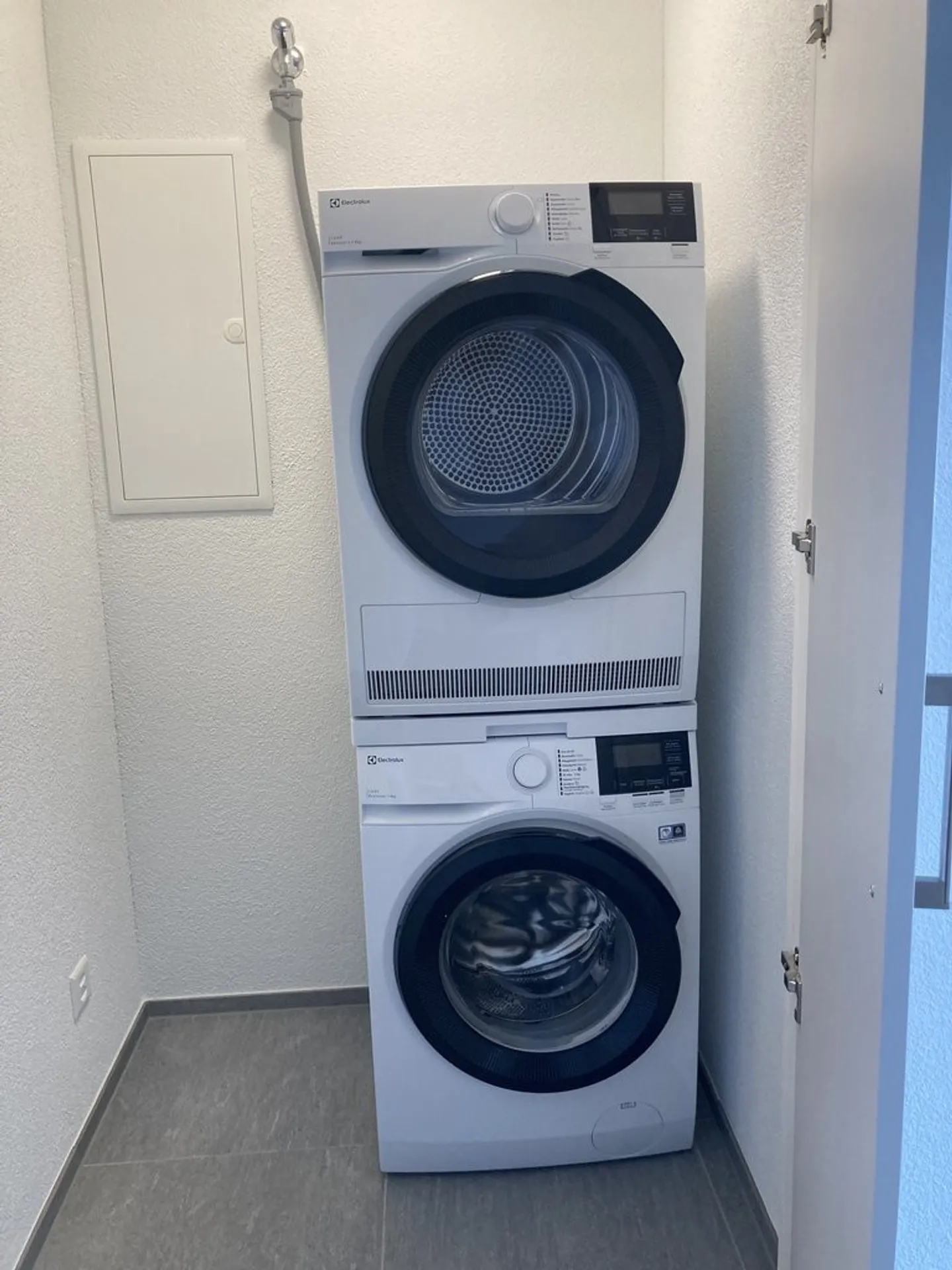 Appartement 2.5 pièces presque neuf dans un bon emplacement - Photo 7 sur 7