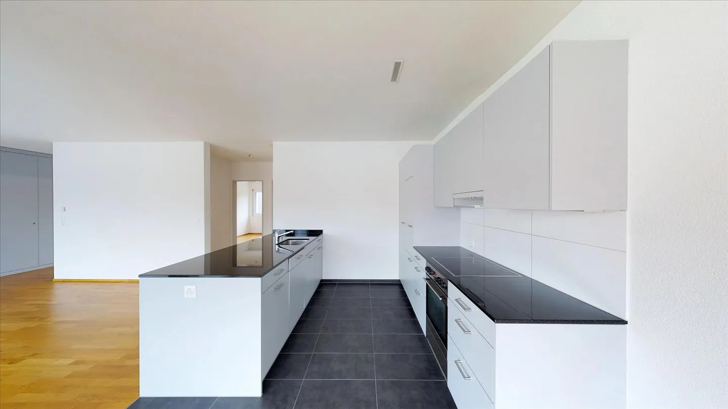 Modern Apartment with Balcony - Photo 2 of 6