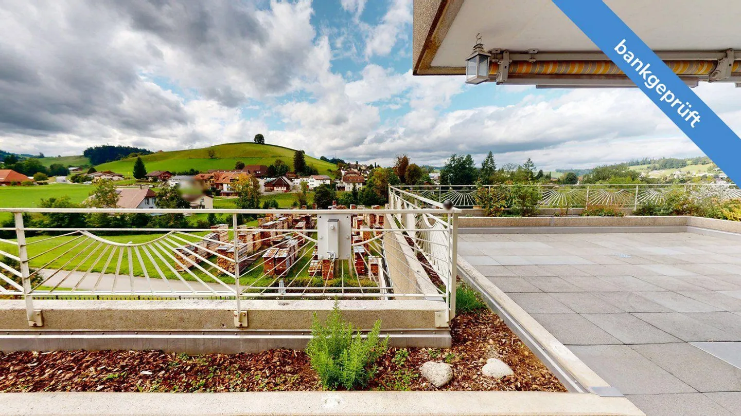 AgentSelly - Spacious Apartment with Large Terrace - Photo 9 of 13