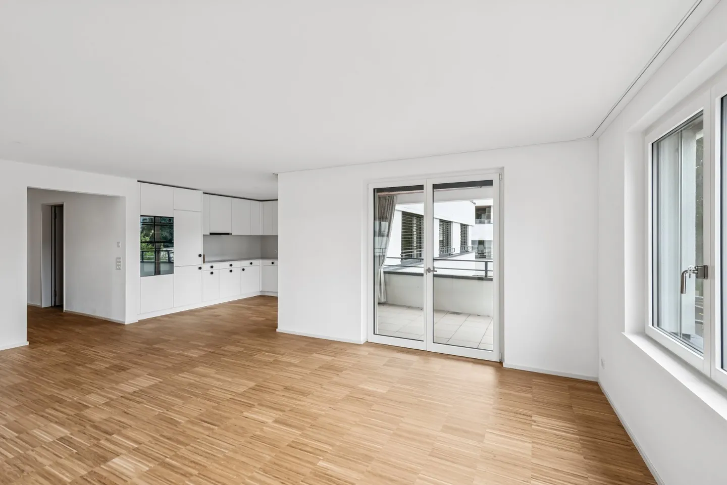 Neubauwohnung mit Seeblick - Foto 1 von 4