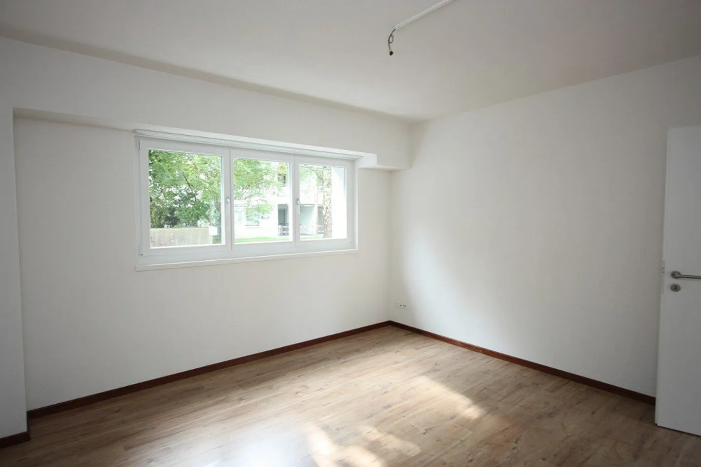 Apartment for rent - Photo 3 of 7