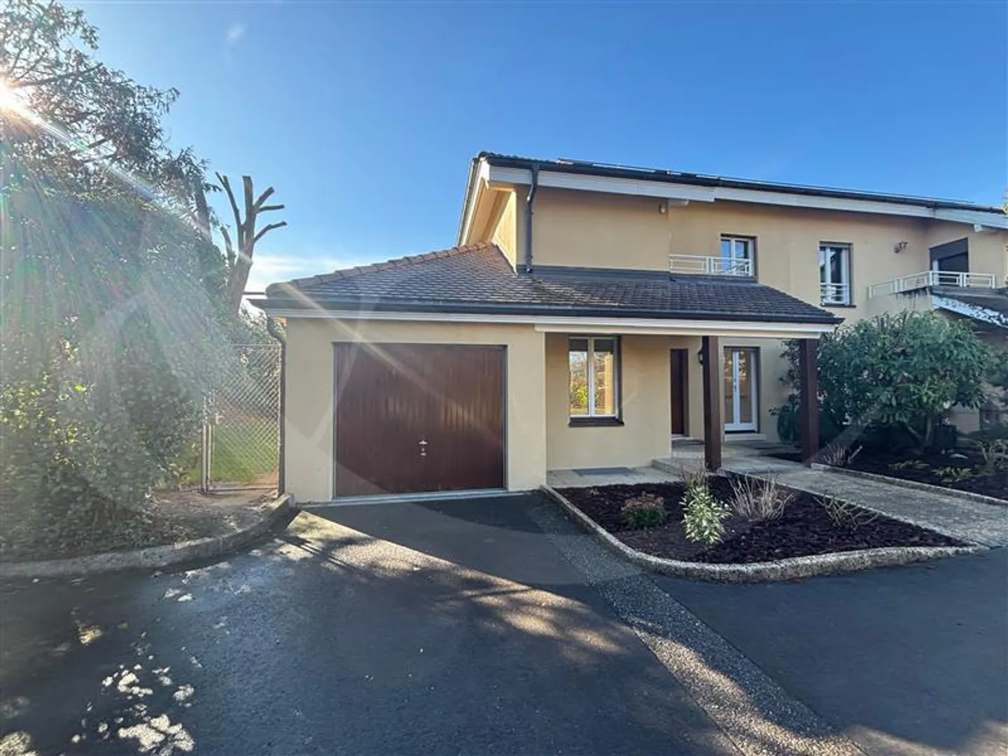 Villa 8 rooms - Photo 2 of 11