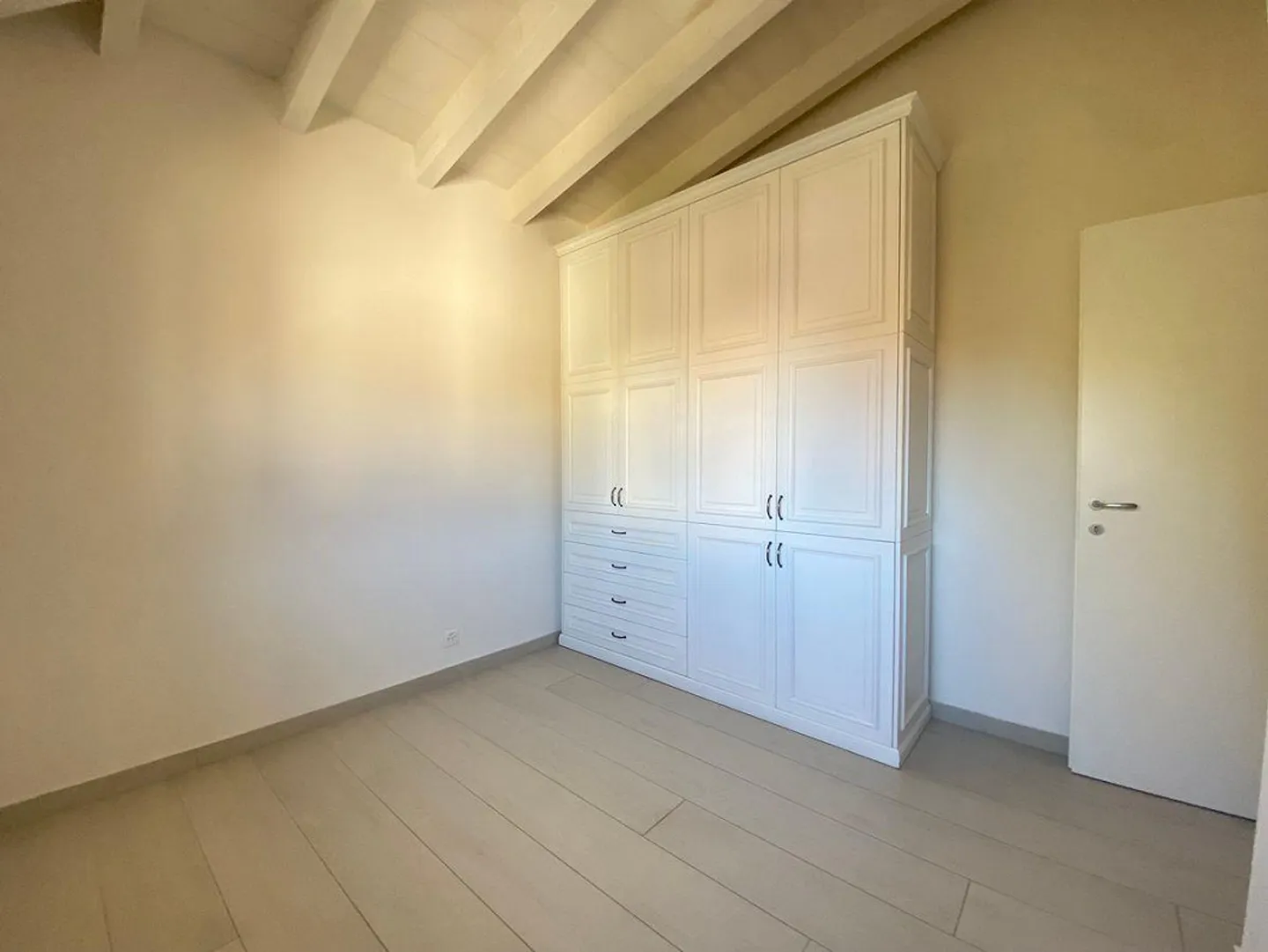 Appartamento luminoso di 4,5 stanze con piscina a Montagnola - Collina d'Oro - Foto 9 di 12