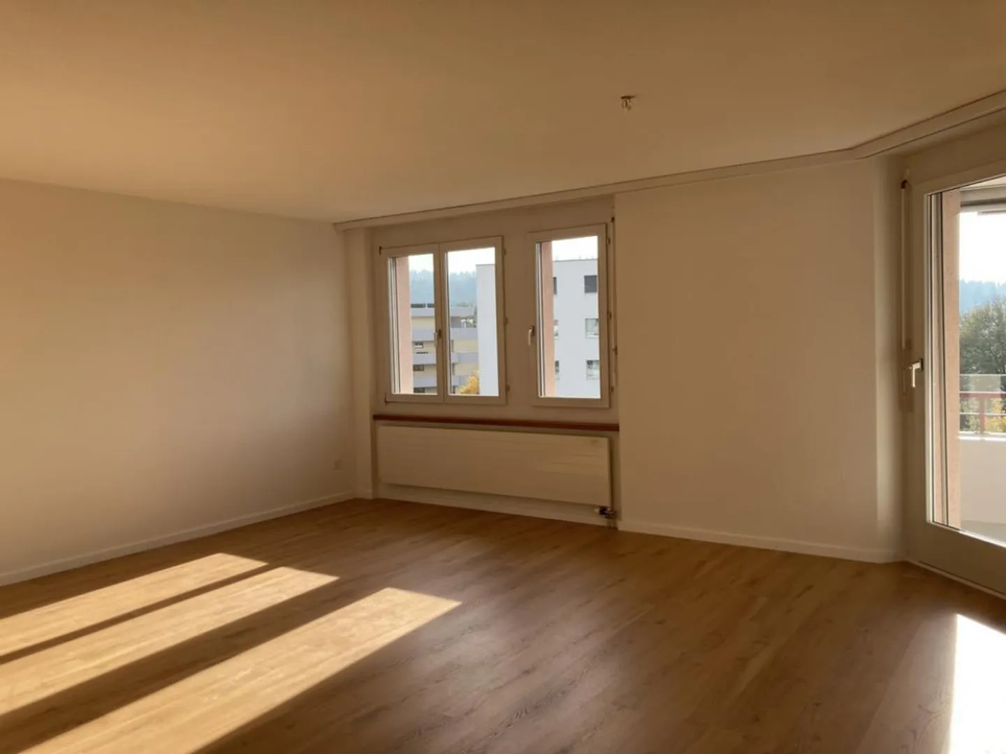 Newly renovated apartment in a central location - Photo 4 of 9