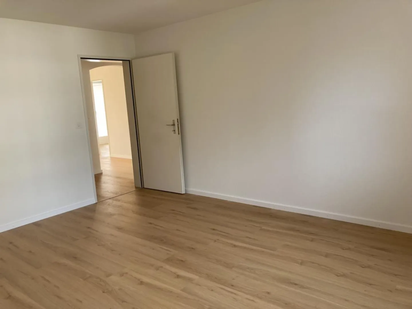 Newly renovated apartment in a central location - Photo 5 of 9