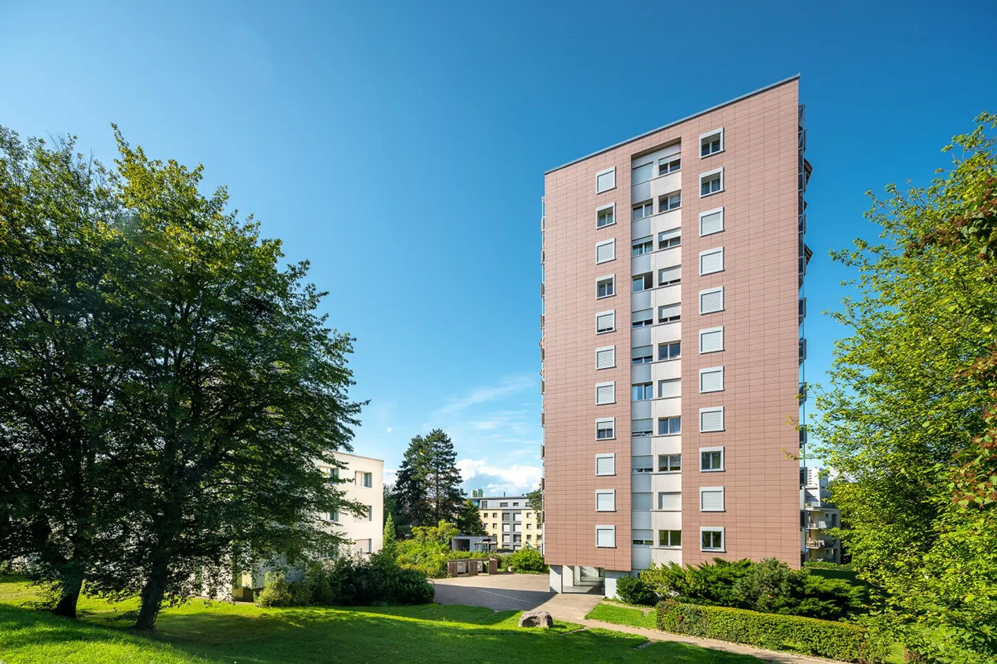 Bel appartement dans un emplacement calme et verdoyant ! - Photo 1 sur 8