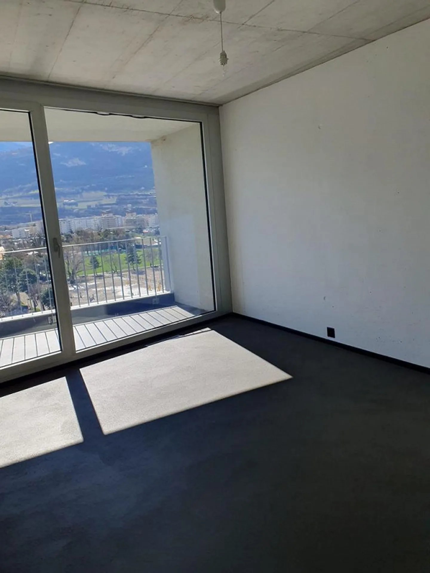 Appartement Charmant dans Quartier Calme - Photo 4 sur 5