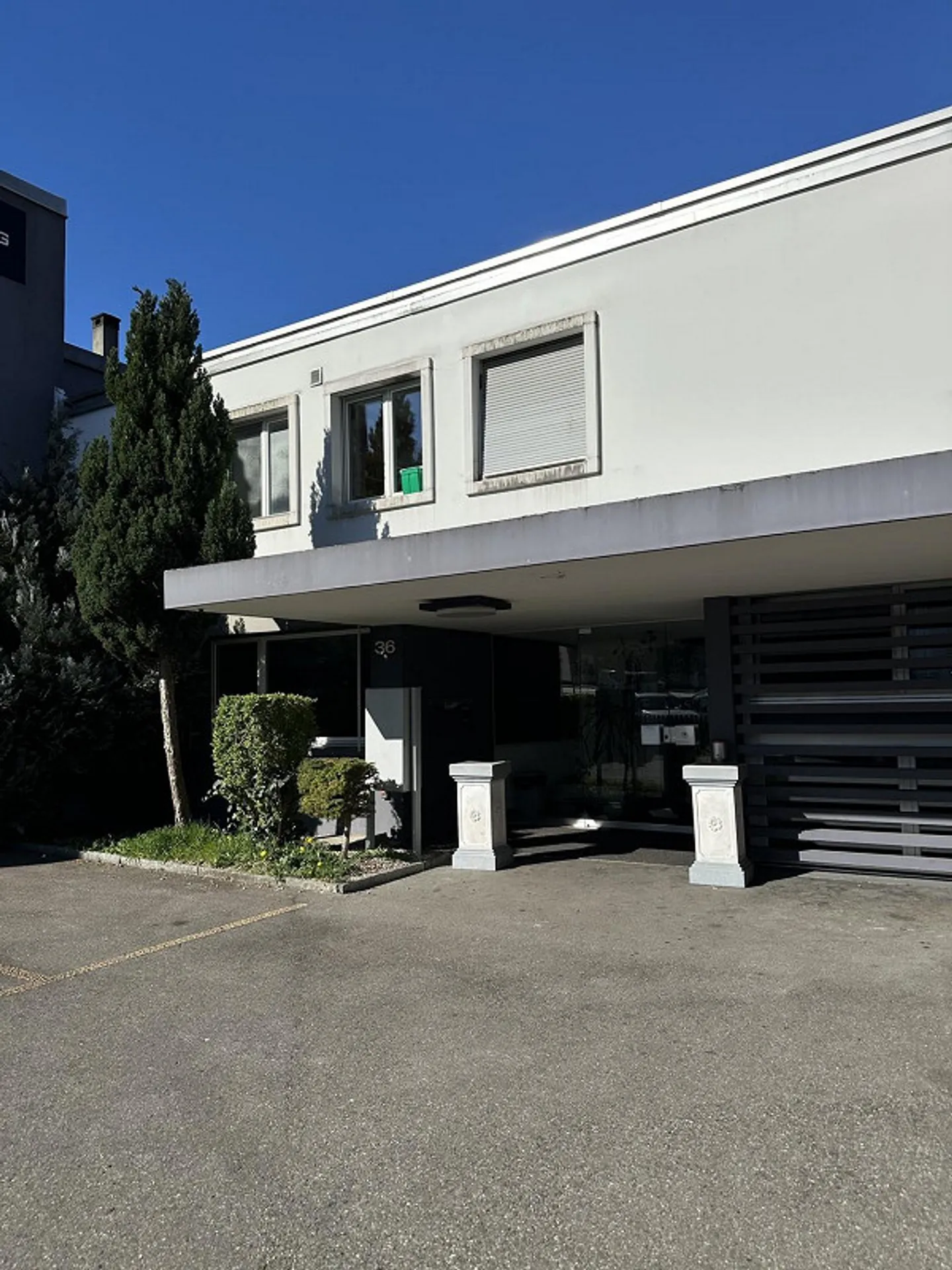Attractive office space in a central location - Photo 1 of 13