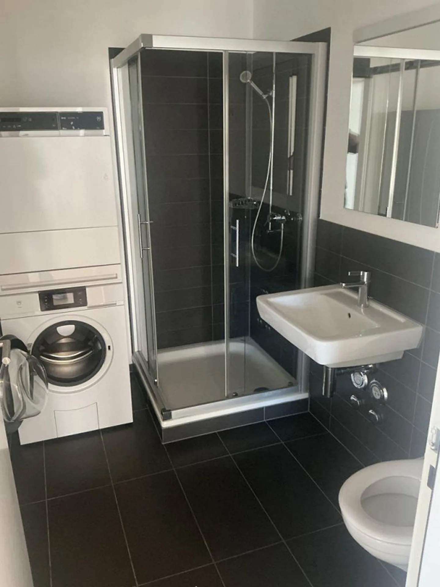 Charmante 2.5 Zimmer-Wohnung - Foto 3 von 5