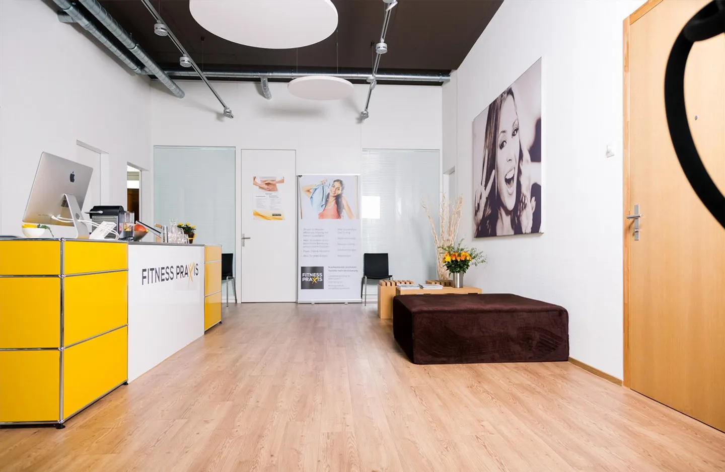 Modern Commercial Studio in Emerging Trend District - Photo 2 of 7