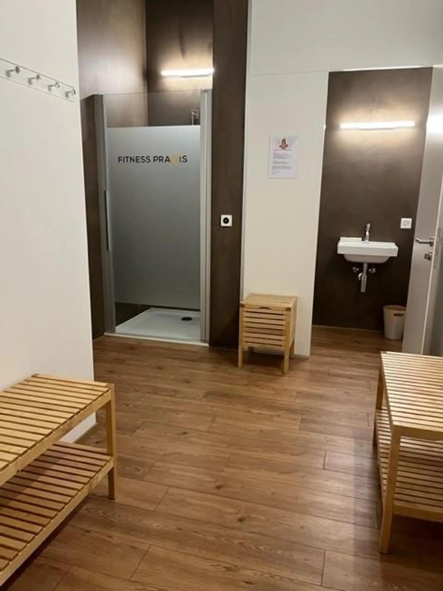 Modern Commercial Studio in Emerging Trend District - Photo 6 of 7