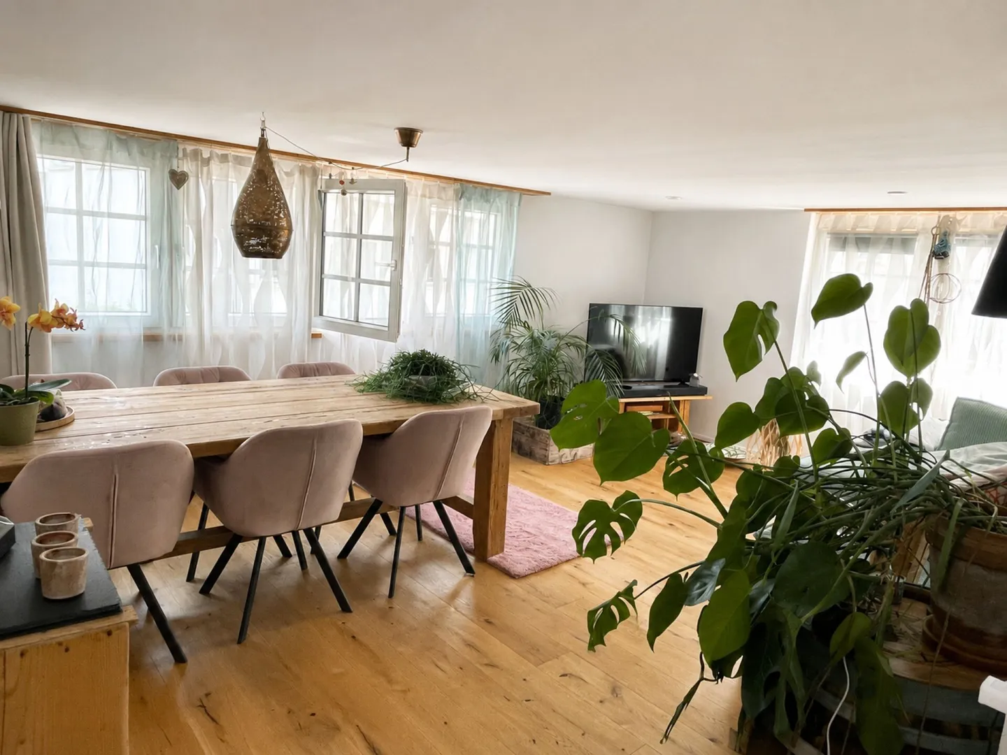 Appartamento 3½ stanze completamente ristrutturato e stiloso nel centro di Mogelsberg - Foto 1 di 8
