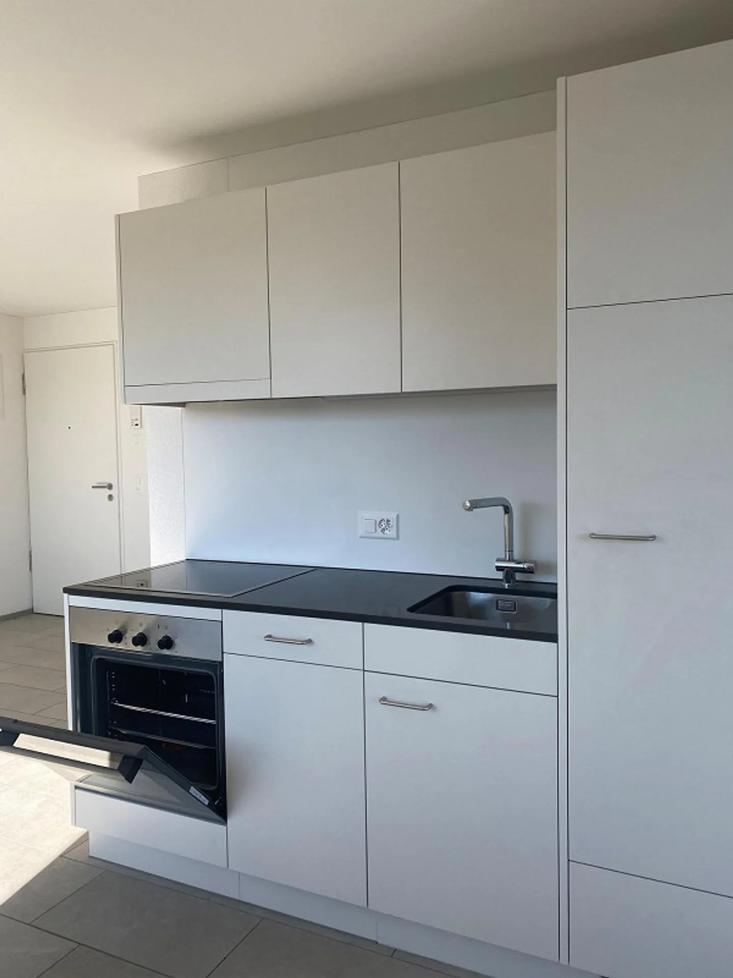 Modernes Apartment in Zürich-Seebach - Foto 4 von 9