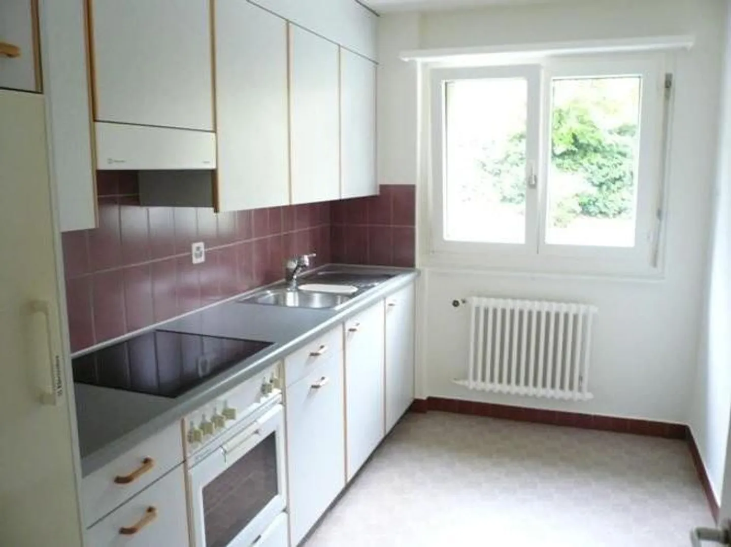 RENT WITHOUT DEPOSIT - Living by the Limmat (Limited until 30.06.2028) - Photo 2 of 5