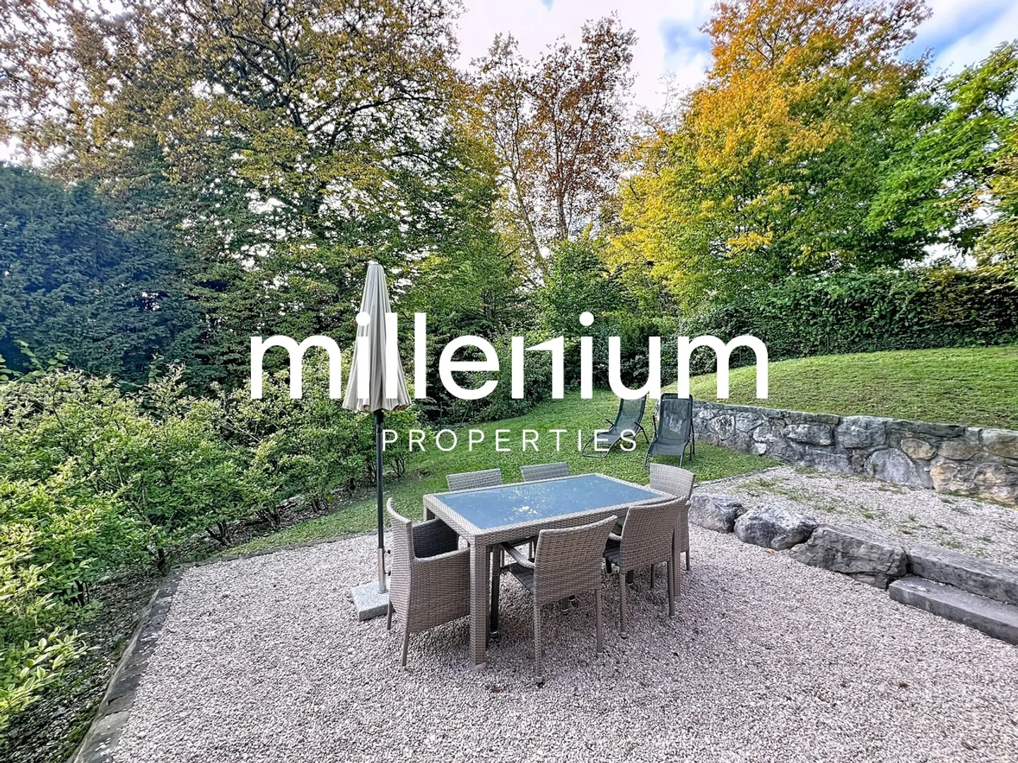 Magnifica villa con giardino a due passi dal lago - Foto 15 di 15