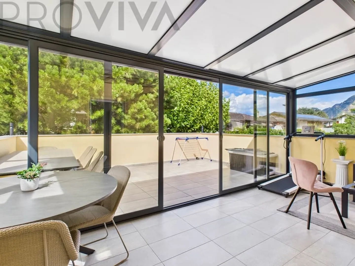 Family idyll - completely renovated house with two apartments - Photo 6 of 8