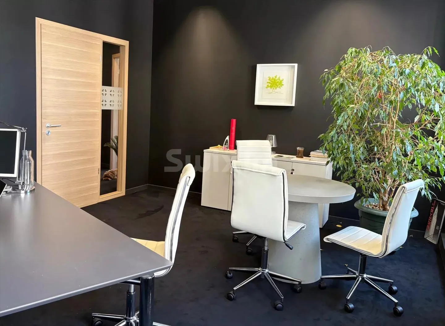 Ufficio 6 stanze - Foto 1 di 4