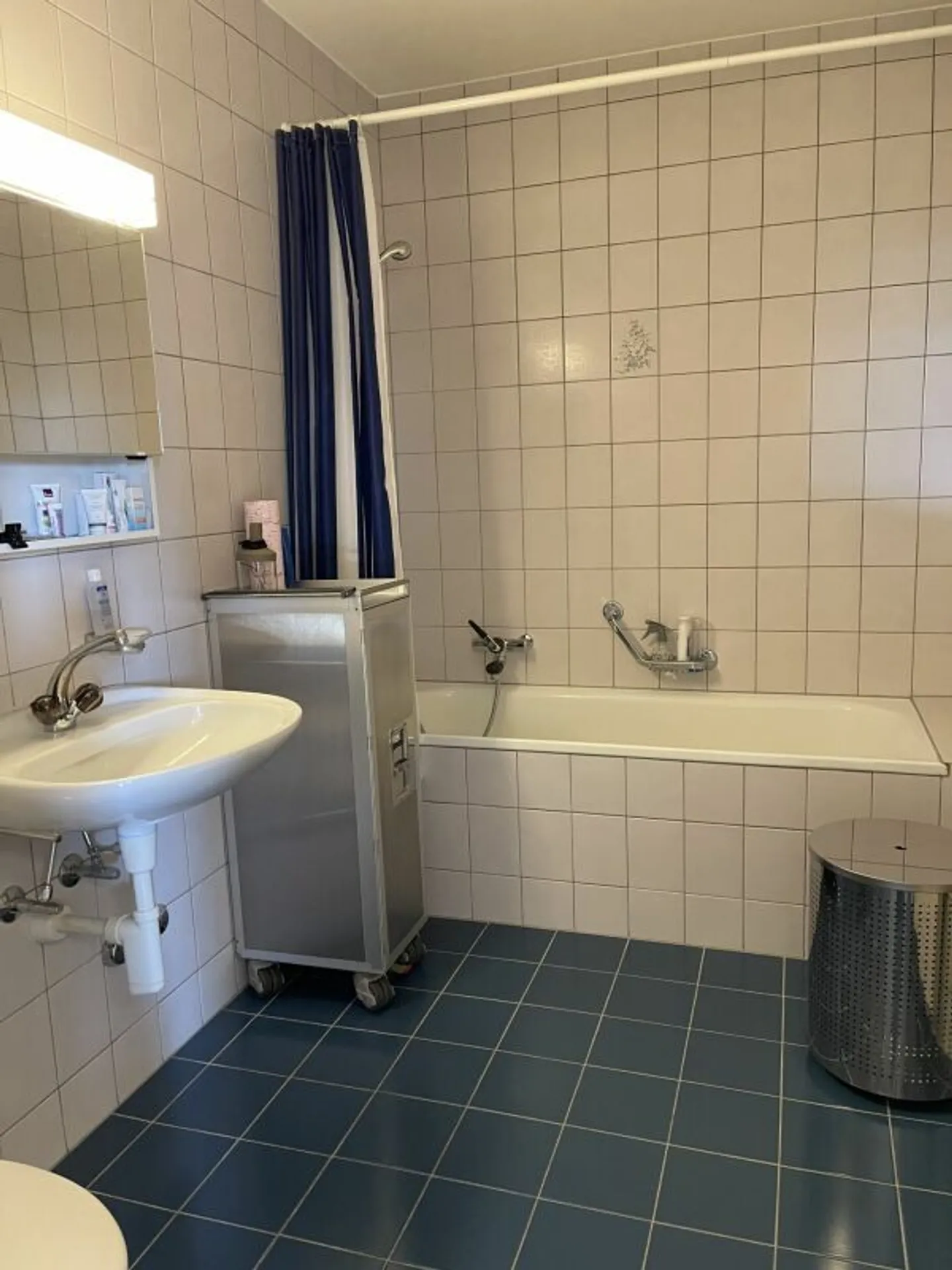 Charmant Appartement 2 Pièces - Photo 3 sur 4