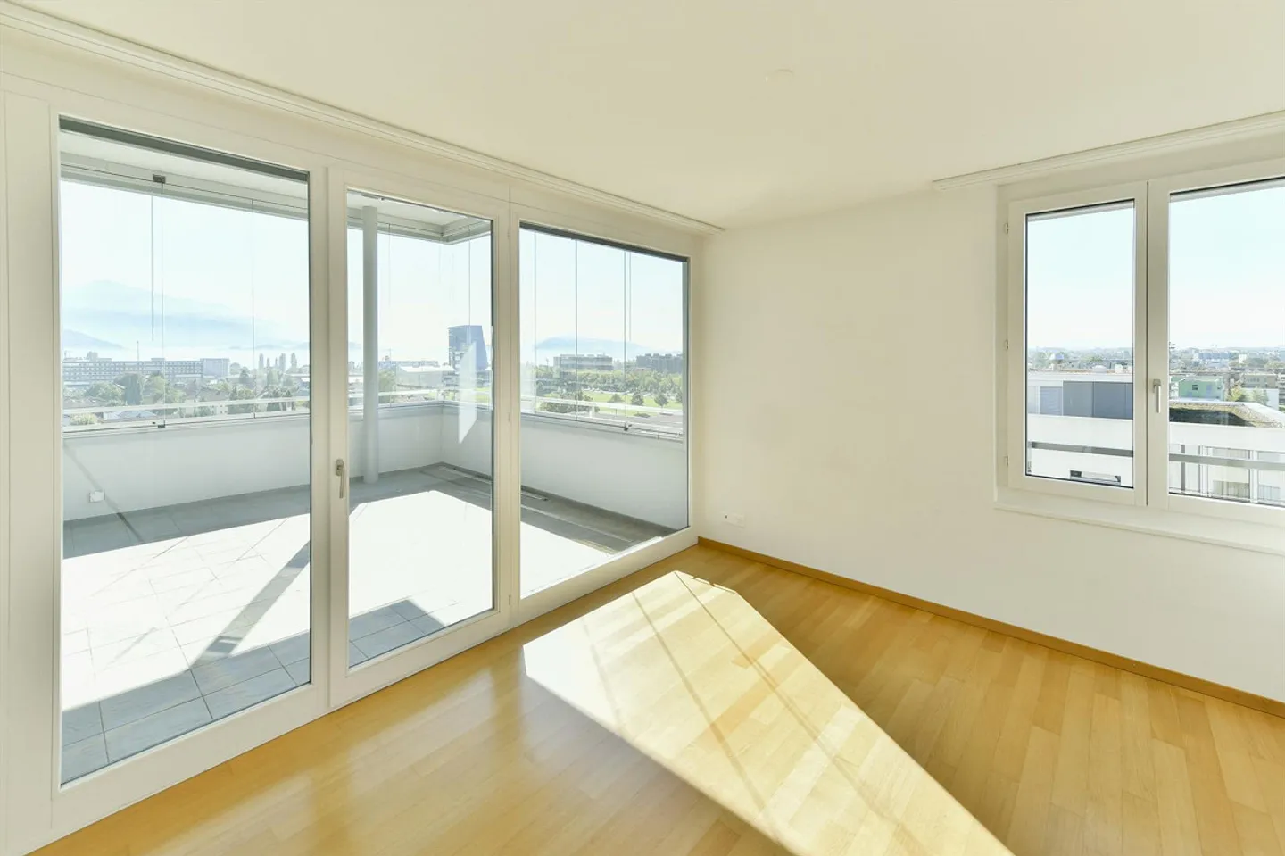 Feldhof Zug - 5.5-Room Attic Apartment - Photo 7 of 13