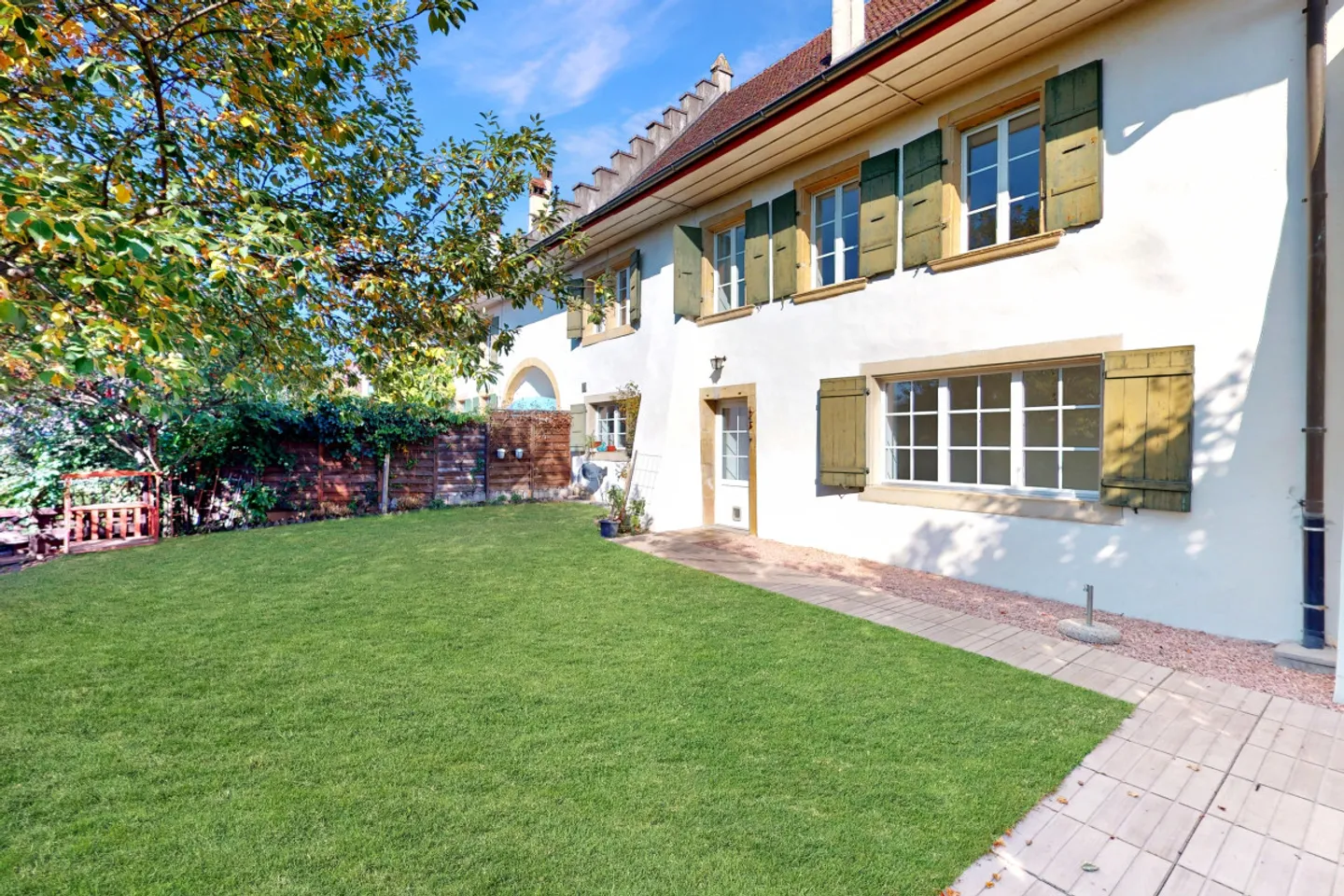 Duplex with garden, large cellar and 2 parking spaces - Photo 8 of 9