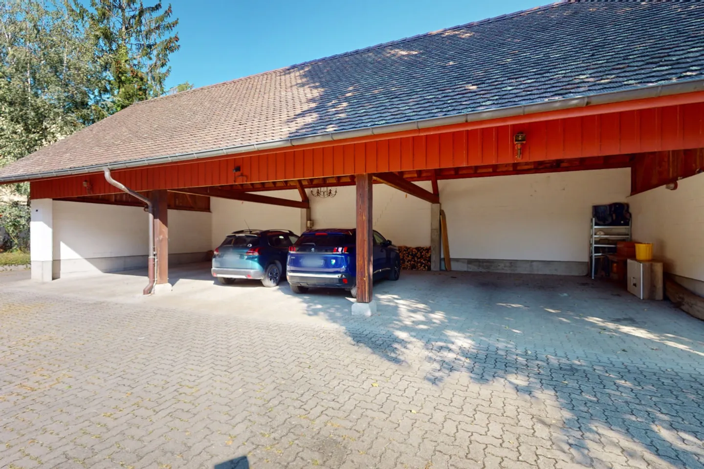 Duplex with garden, large cellar and 2 parking spaces - Photo 9 of 9