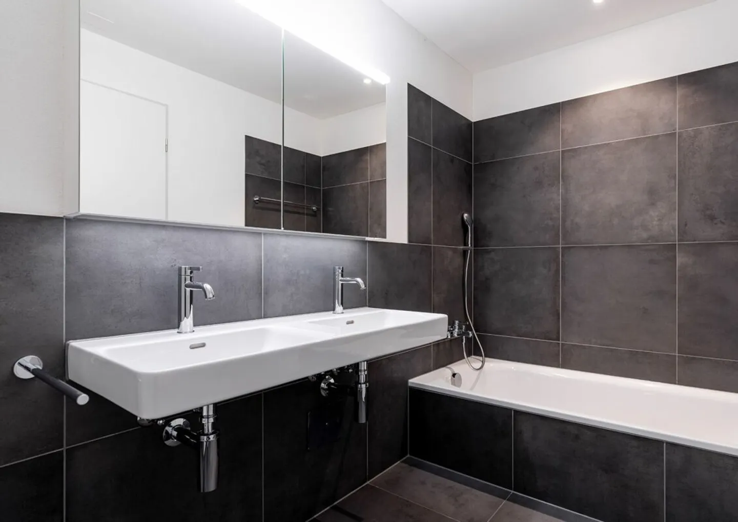 to the old weaving mill - Photo 7 of 9