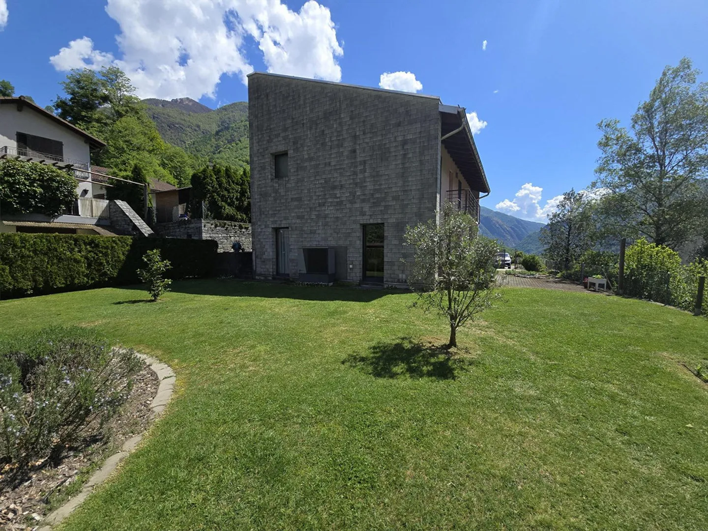 MAISON INDIVIDUELLE 5.5 PIÈCES AVEC JARDIN DANS LE LOCARNESE - Photo 9 sur 9