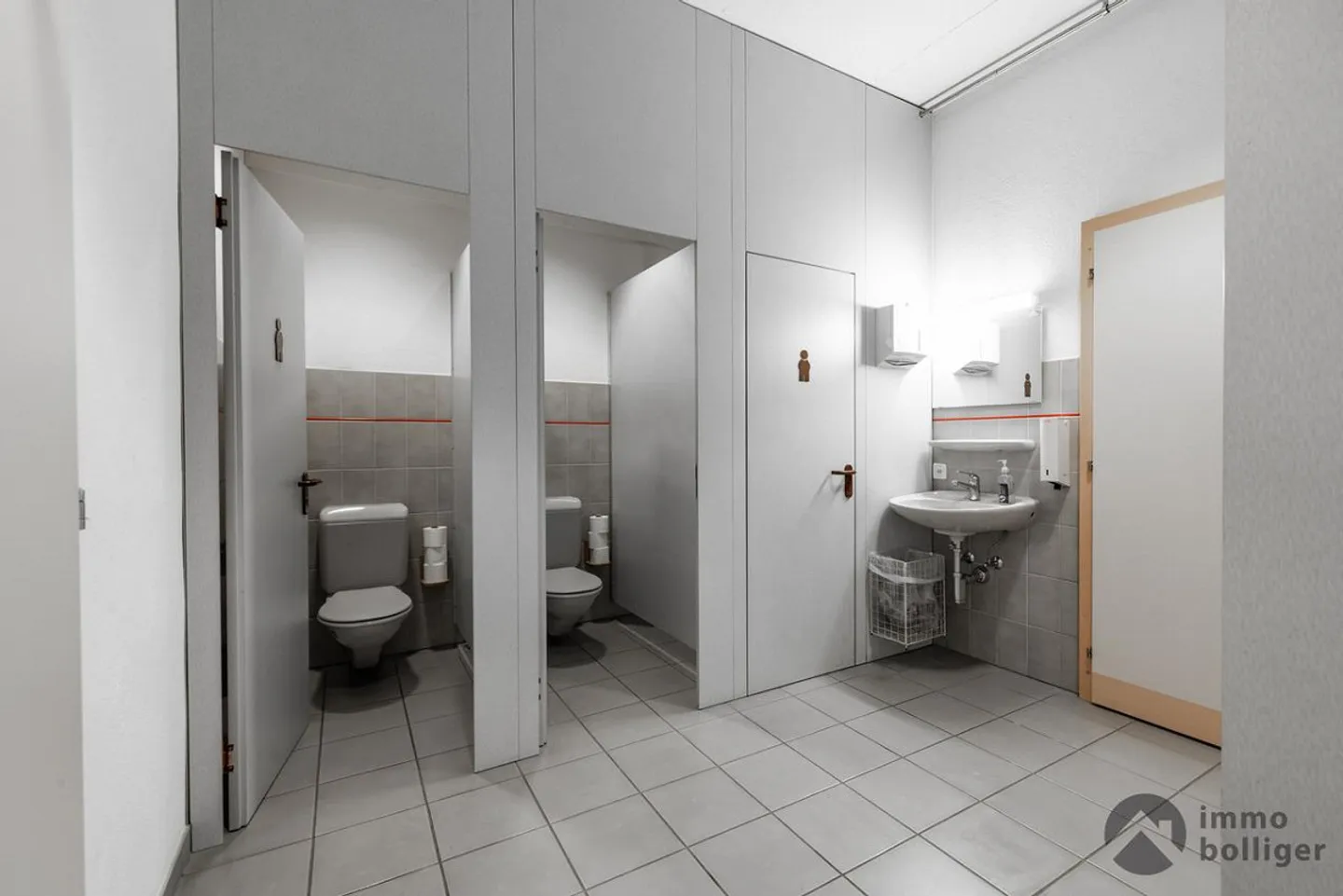 Espace commercial facilement accessible à louer à Oberentfelden - 70 m² - Photo 2 sur 7