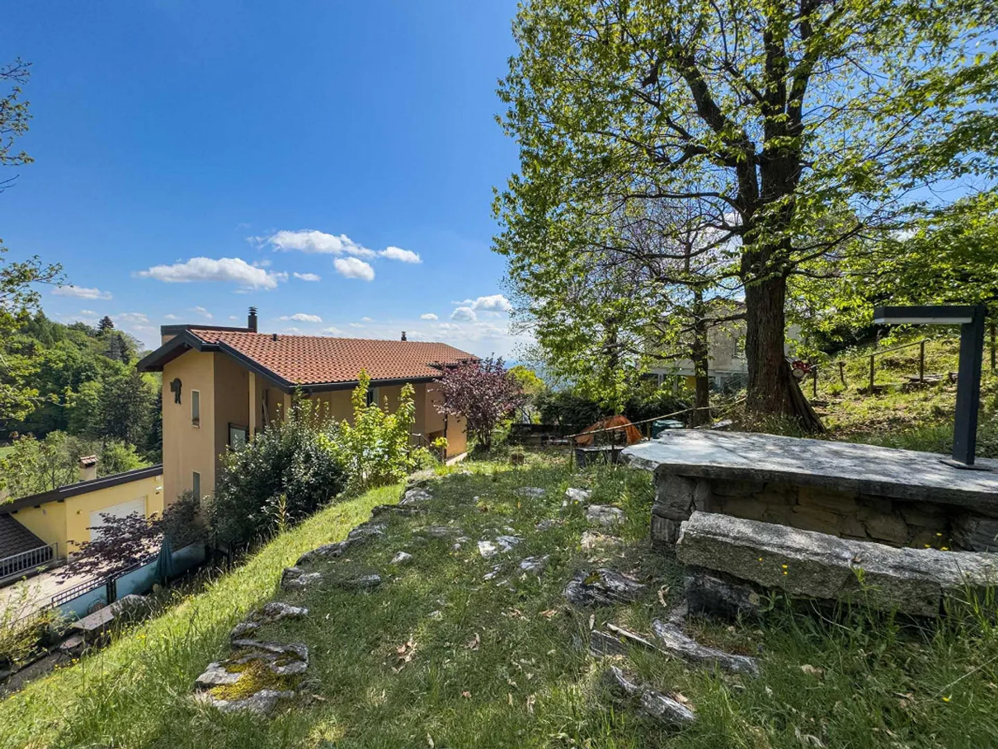 Haus mit großem Garten im Grünen in Sagno - Foto 14 von 16