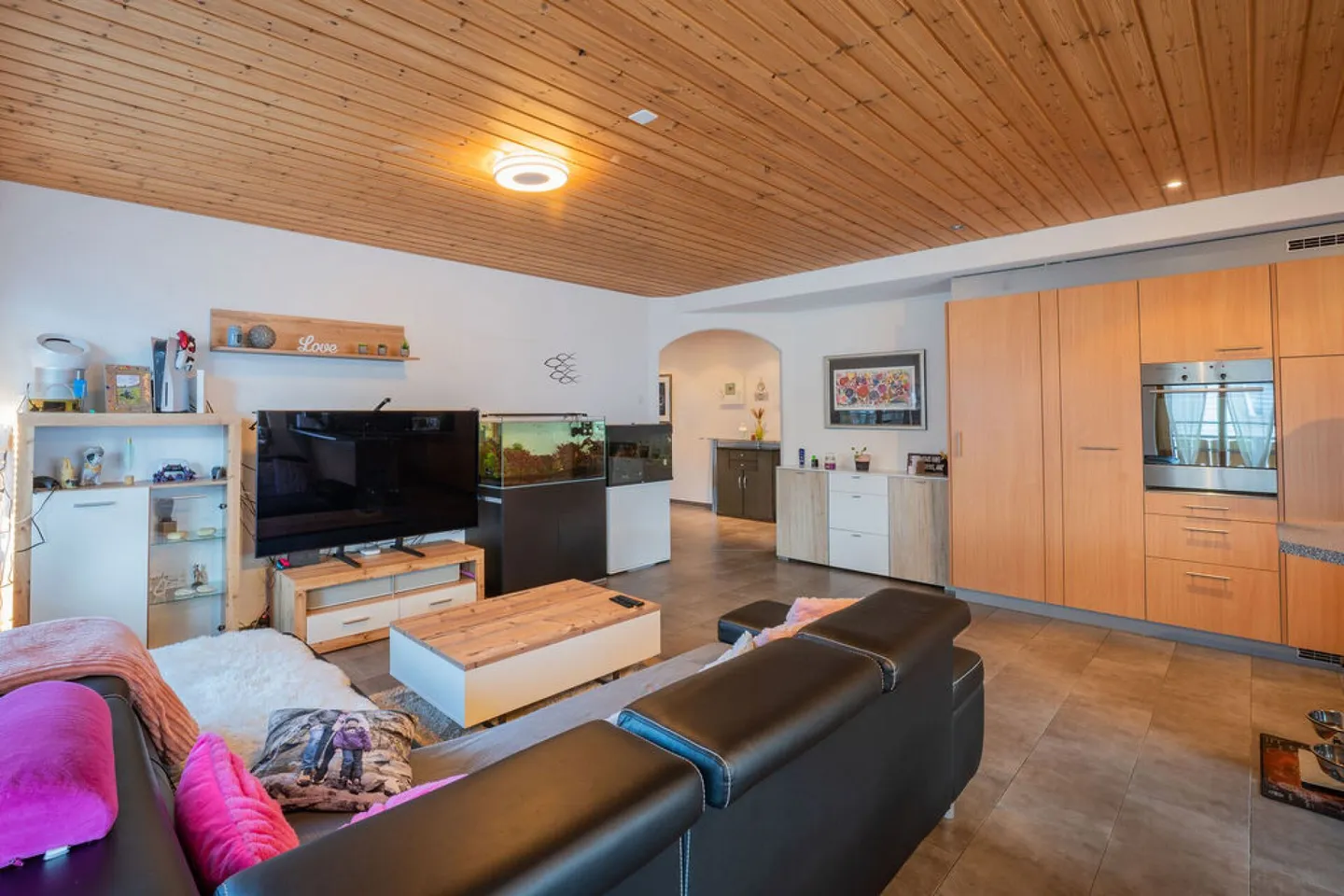 Attractive rental properties in the village center of Unteriberg! - Photo 15 of 19