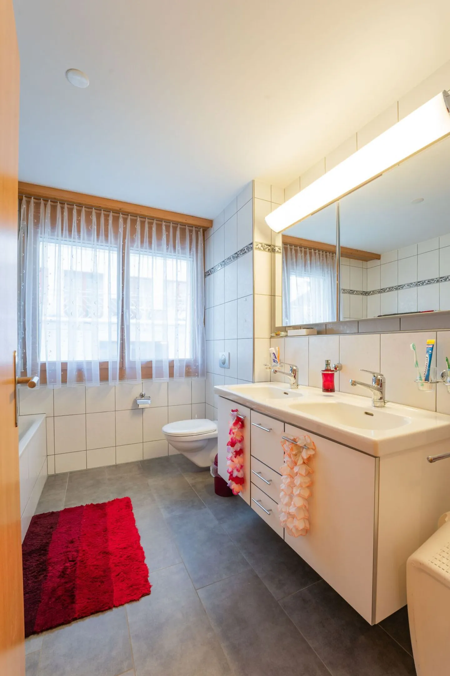 Attractive rental properties in the village center of Unteriberg! - Photo 18 of 19