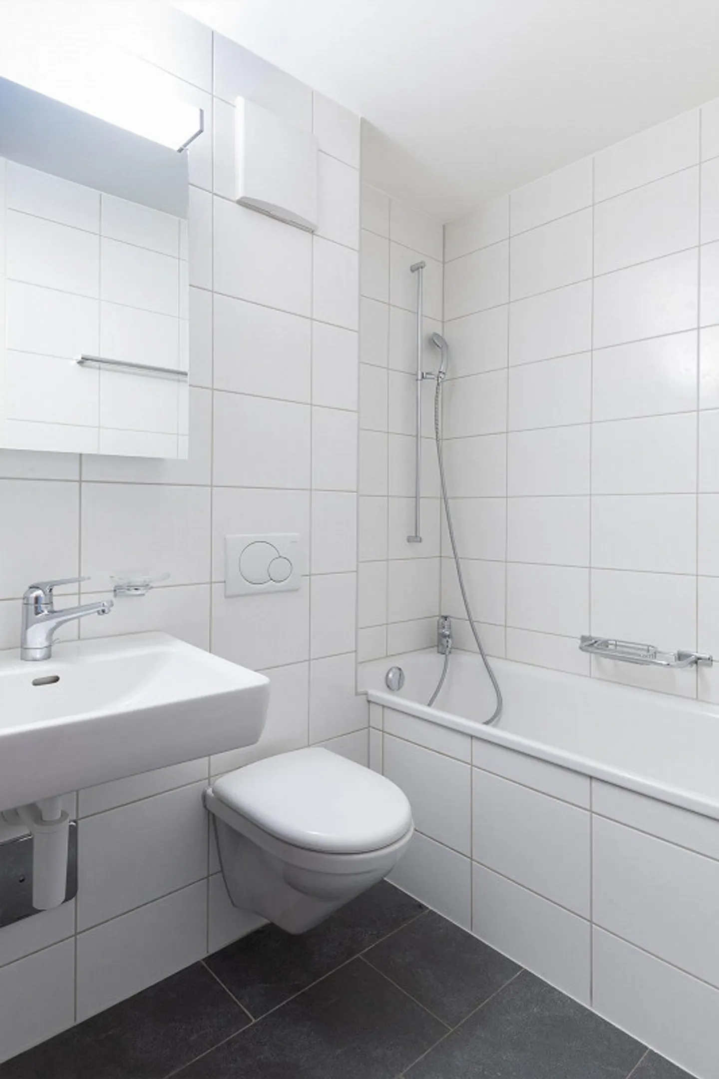 Quiet, renovated 4.5-room apartment 76m2 near public transport - Photo 6 of 12