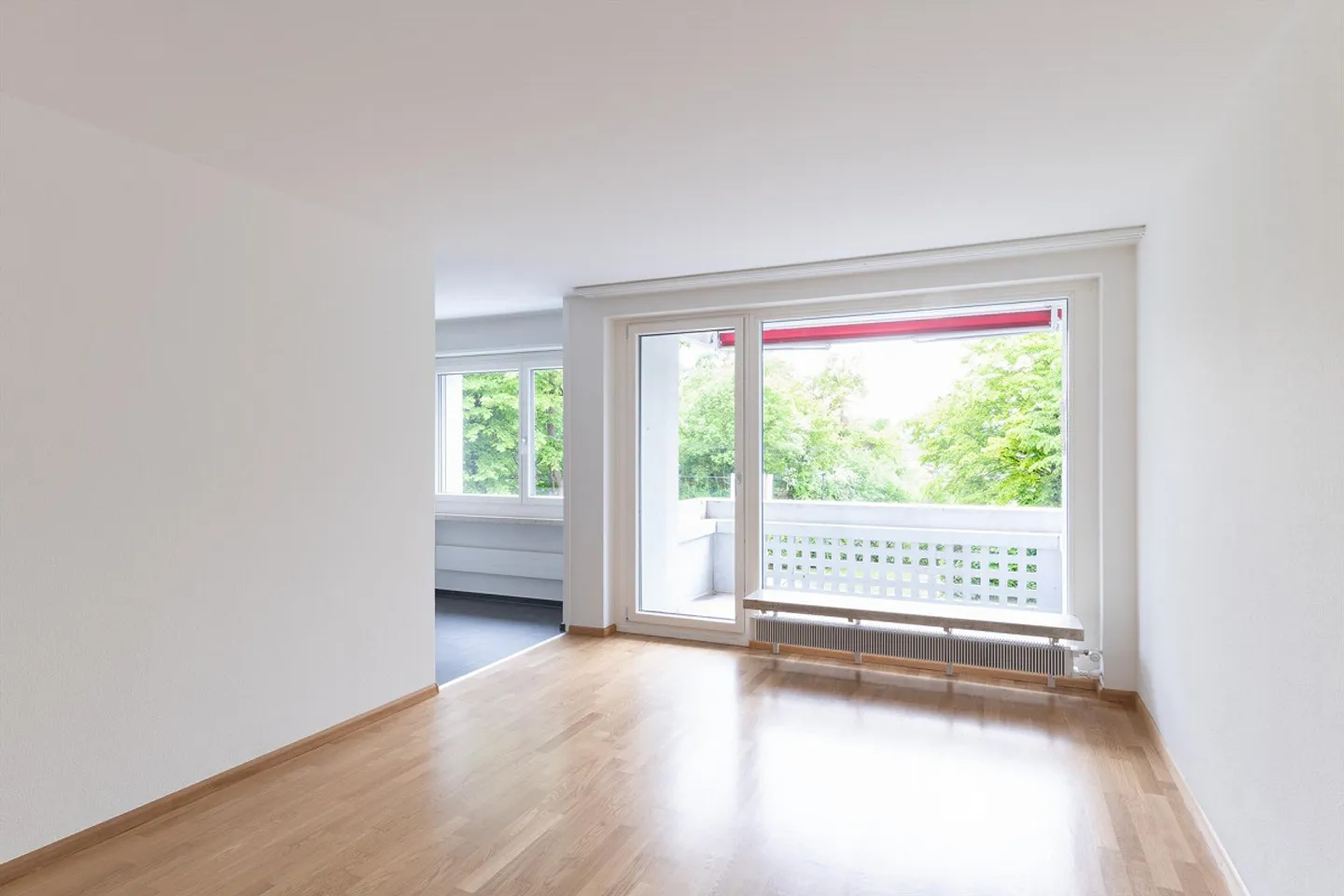 Quiet, renovated 4.5-room apartment 76m2 near public transport - Photo 7 of 12