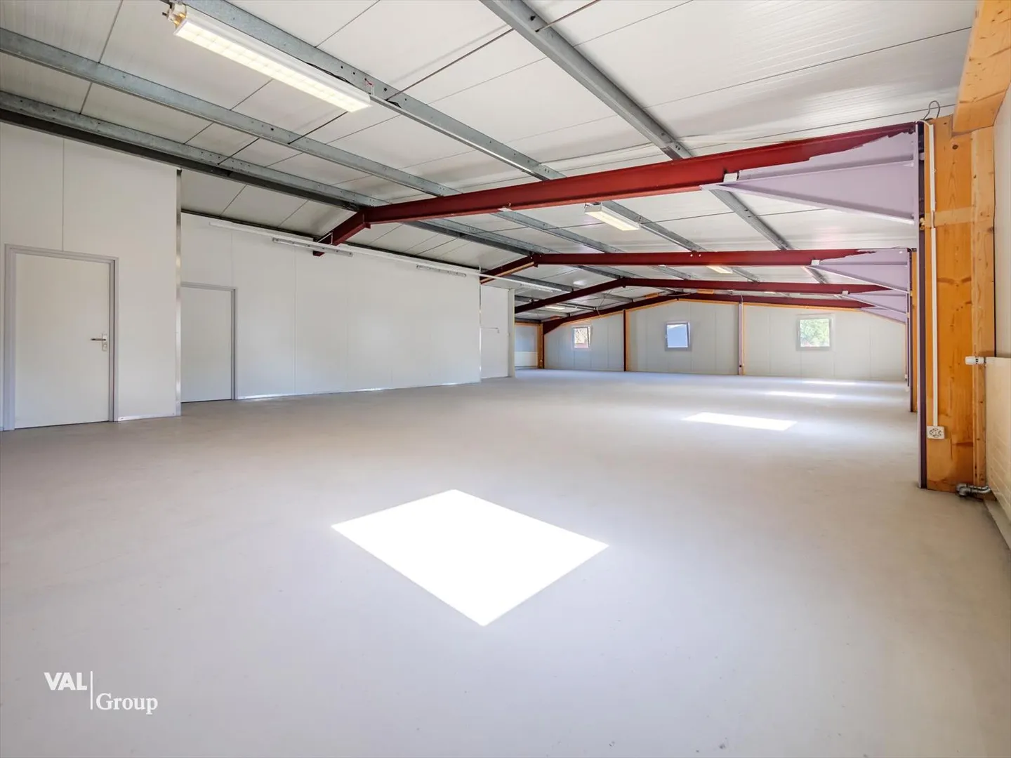 Moderne Gewerbehalle mit attraktiver Rendite - Foto 9 von 12