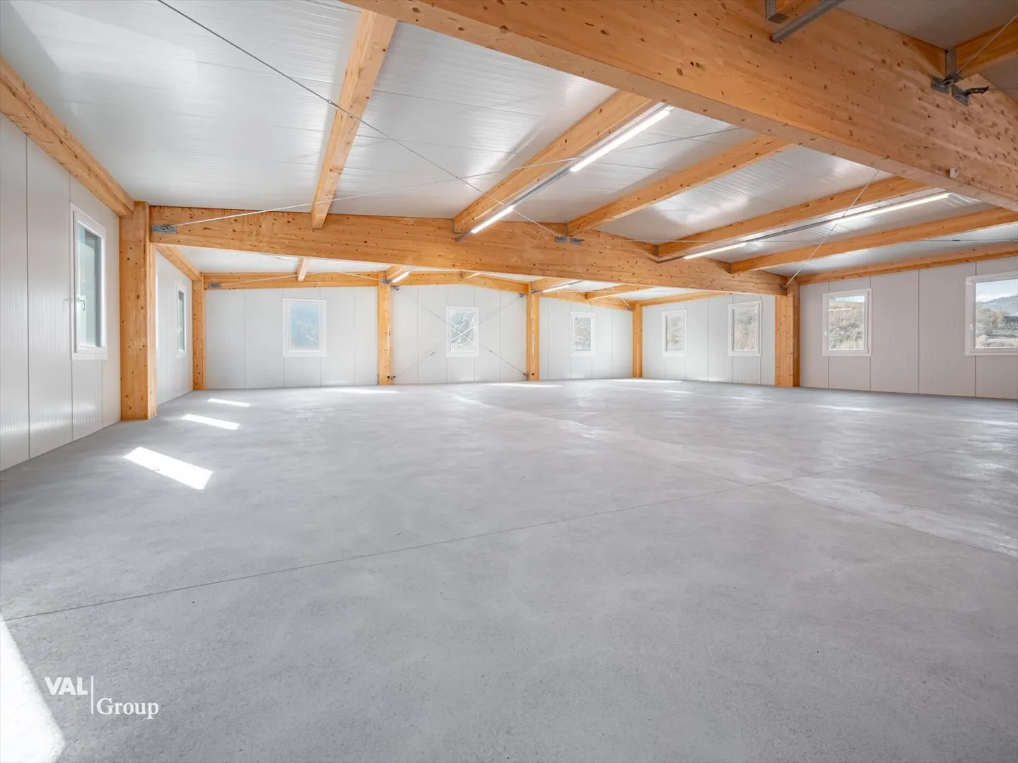 Moderne Gewerbehalle mit attraktiver Rendite - Foto 7 von 12