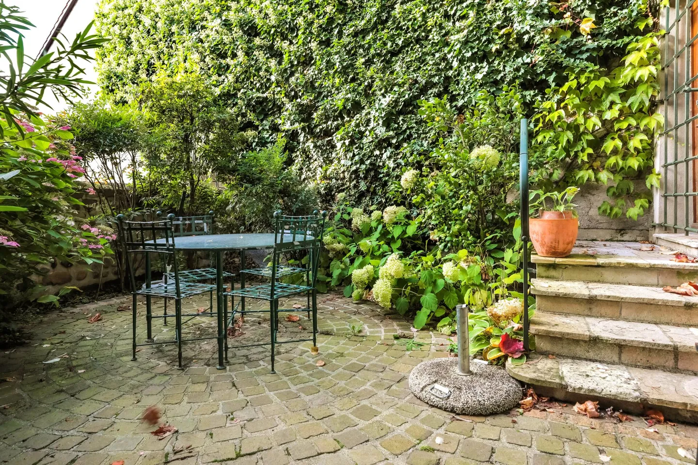 Außergewöhnliches Dorfhaus in Avusy, im Herzen der Genfer Landschaft - Foto 19 von 21