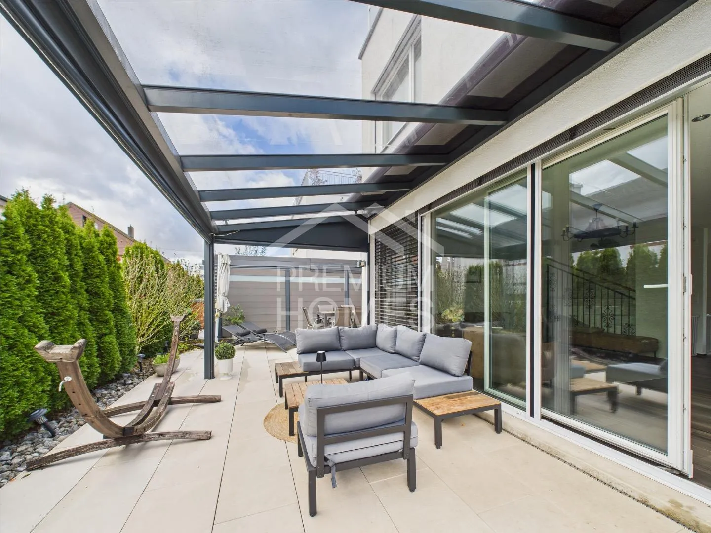 Space for Family, Peace, and Joy of Living - Photo 5 of 11