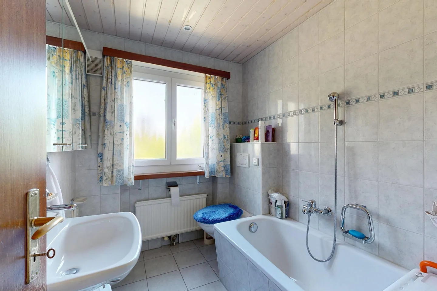 Casa unifamiliare con offerte di spazio versatili - Foto 6 di 8